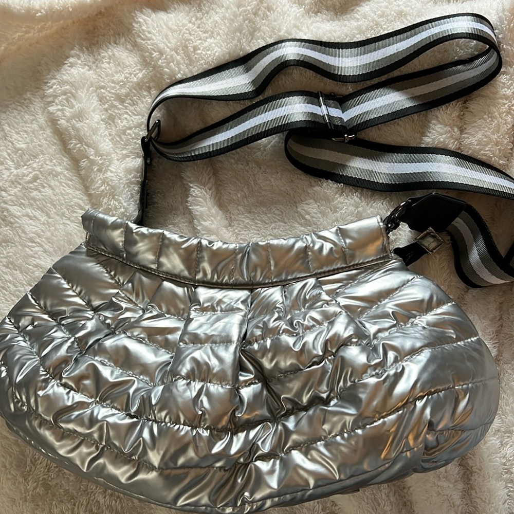 Silver Think Royln crossbody bag! In great condition!